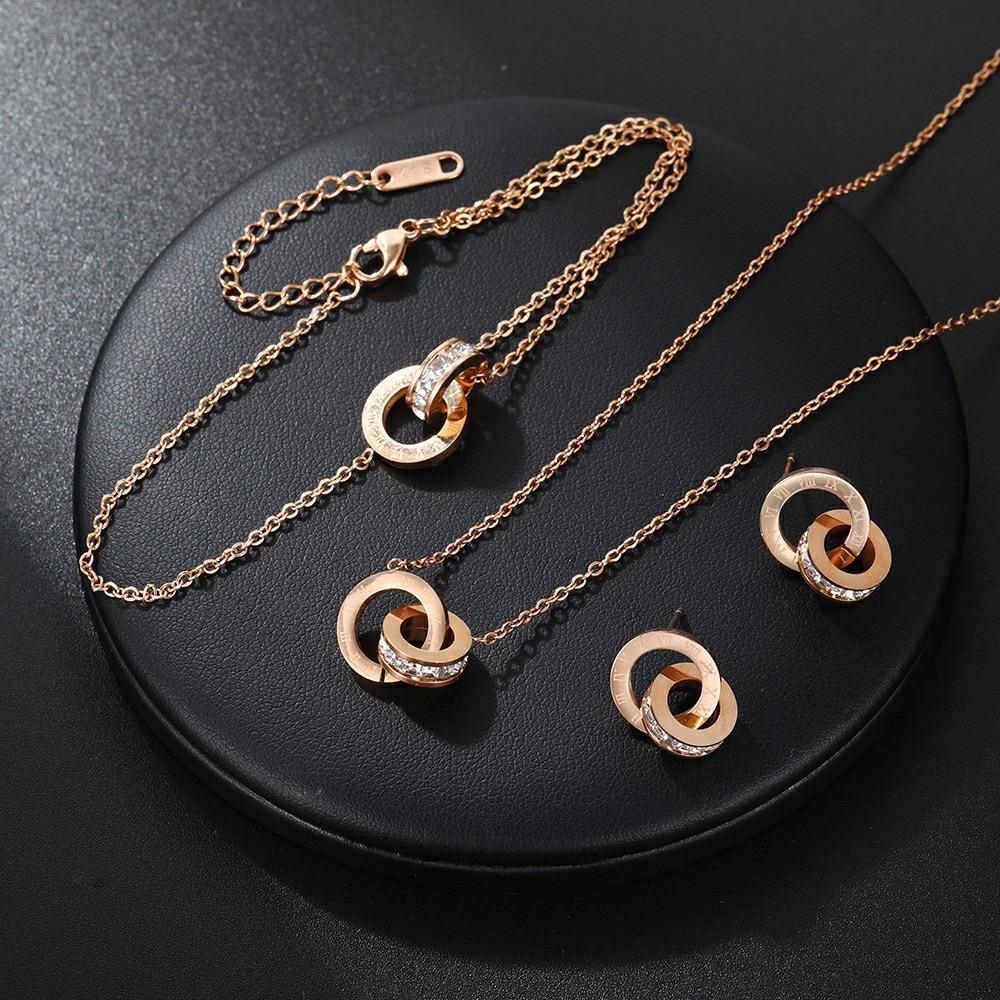 Luxury 18K Gold Roman Numeral Jewelry Set – Double Ring Pendant with Full Zircon Necklace, Bracelet & Earrings (Hypoallergenic Stainless Steel)