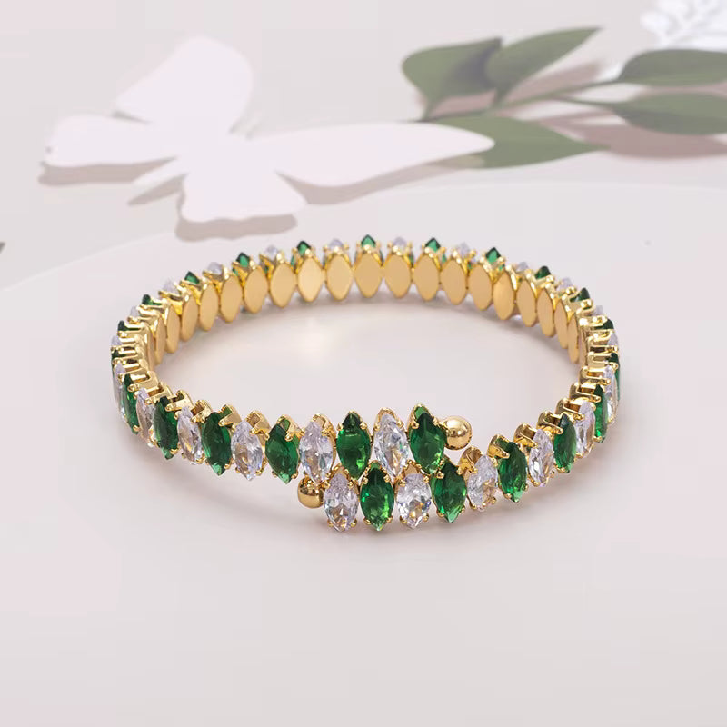 Adjustable 18K Gold Plated Stainless Steel Zircon Bracelet - Waterproof, Hypoallergenic Gift for Women